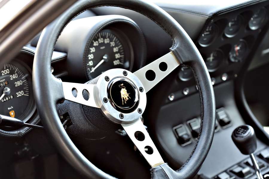 MIURA TARGA SVJ SPYDER detail 2